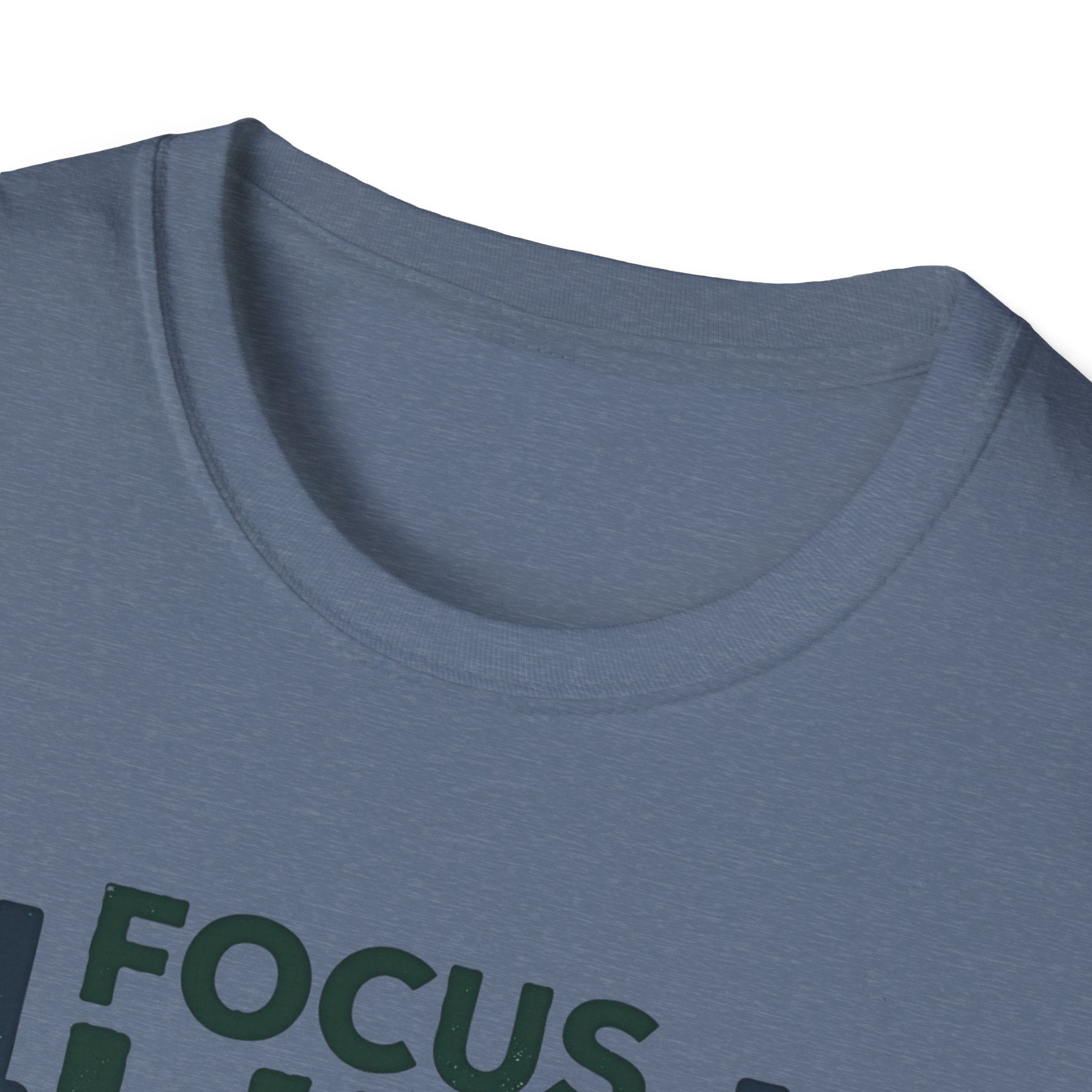 Lift Strong – Focus. Lift. Repeat. T-Shirt
