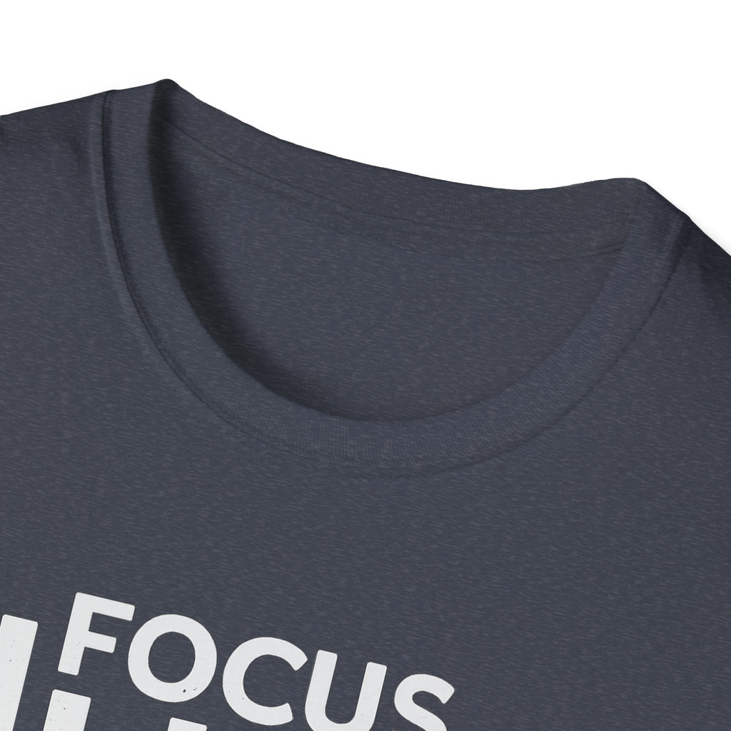 Lift Strong – Focus. Lift. Repeat. T-Shirt