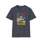 Took pre at night, now I lift the sun T-Shirt