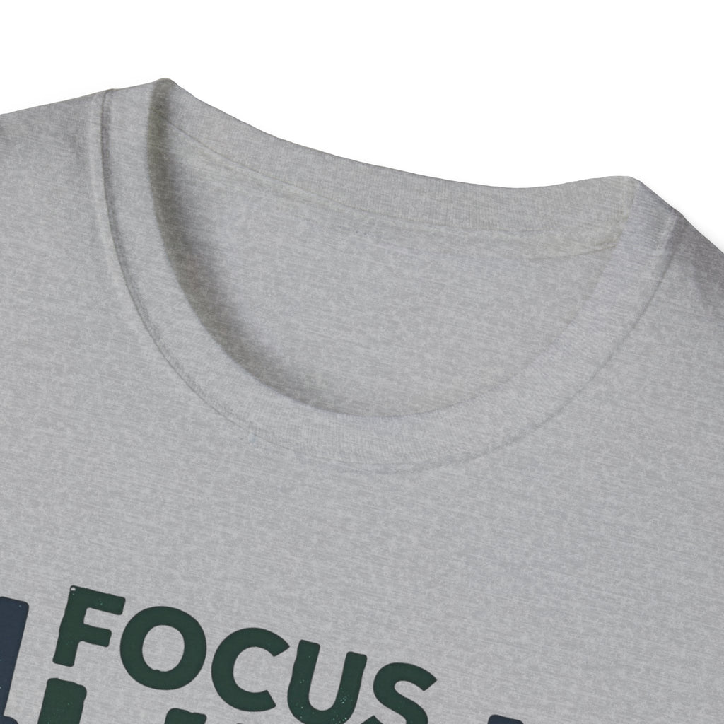 Lift Strong – Focus. Lift. Repeat. T-Shirt