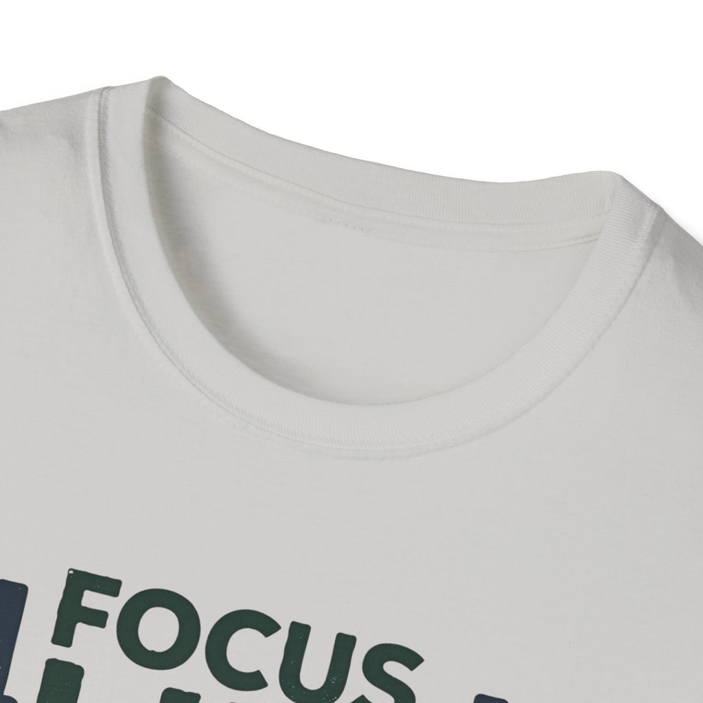 Lift Strong – Focus. Lift. Repeat. T-Shirt