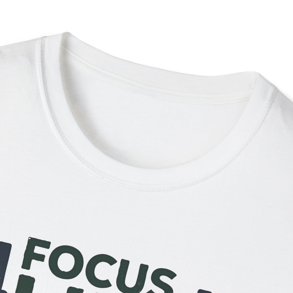Lift Strong – Focus. Lift. Repeat. T-Shirt